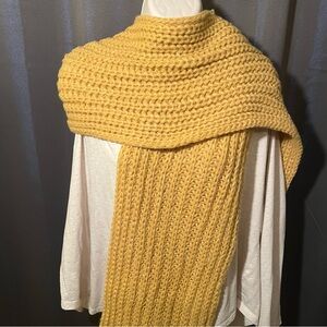 💛🌼 OS, Cozy Long Golden Knit Scarf, NWT, 99” X 12”, keep warm!